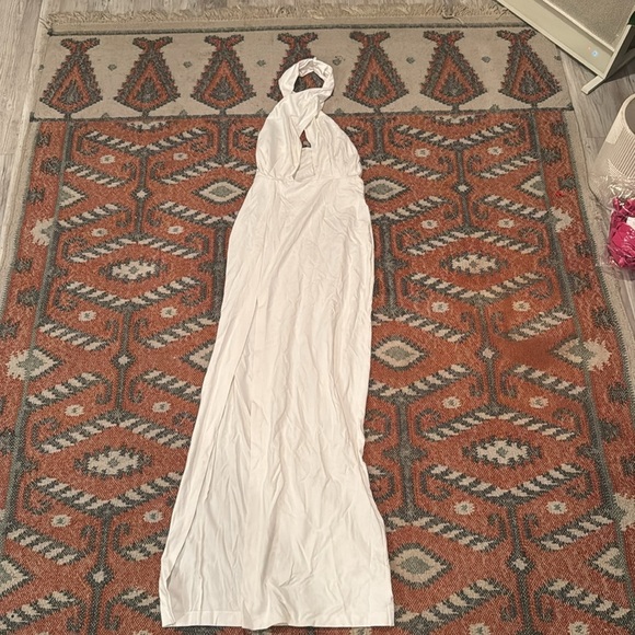 Amanda Uprichard X REVOLVE Zahara Gown in White size large - Picture 2 of 5